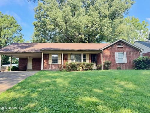 8667 Chesterfield Dr, Southaven, MS, 38671-2415 | Card Image