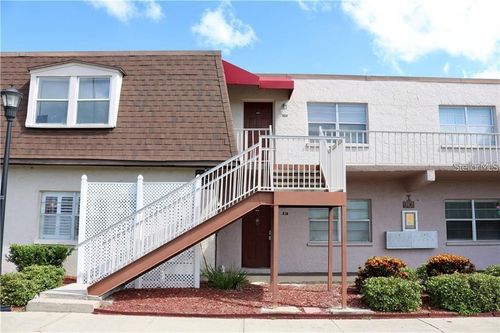 i207-9101 Hillsborough Ave, TAMPA, FL, 33615-3752 | Card Image