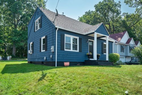 56 Jefferson Ave, Middletown, CT, 06457-4317 | Card Image