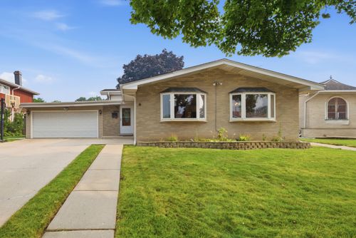 7928 Arcadia St, Morton Grove, IL, 60053-1615 | Card Image