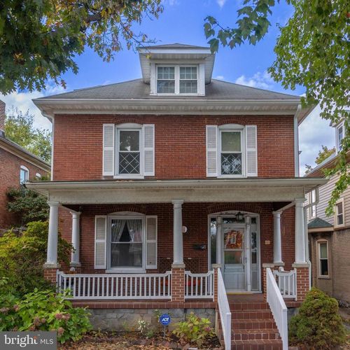 219 Westside Ave, HAGERSTOWN, MD, 21740-4553 | Card Image