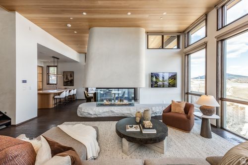 r-1-10114 N Drommen Ct, Park City, UT, 84060-5373 | Card Image