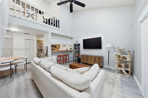 2738 Tally Ho Ave, ORLANDO, FL, 32826-3691 | Card Image