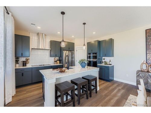 54980 E 27th Ave, Strasburg, CO, 80136-7761 | Card Image