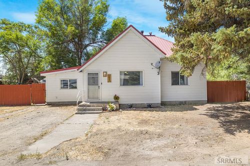 2031 Lawrence Ln, Blackfoot, ID, 83221-2967 | Card Image
