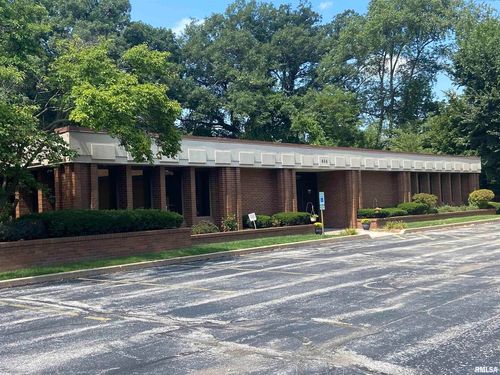 lower-level-609 35th Ave, Moline, IL, 61265-6146 | Card Image