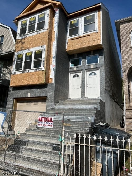 99 Osborne Ter, Newark, NJ, 07108-1709 | Card Image