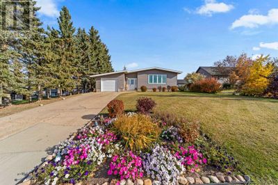 4717 57 St, House other with 5 bedrooms, 3 bathrooms and 3 parking in Killam AB | Image 1