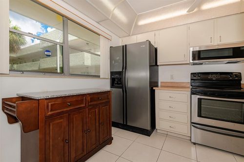 204-6075 N Sabal Palm Blvd, Tamarac, FL, 33319-2639 | Card Image