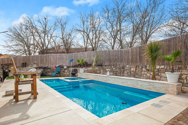 111 Bobolink Cv, House other with 4 bedrooms, 3 bathrooms and 2 parking in Kyle TX | Image 7