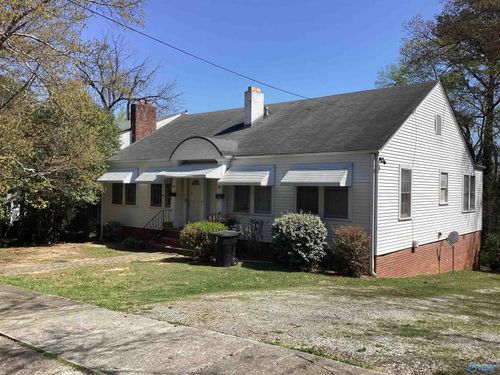 618 Newton St, Gadsden, AL, 35901-4121 | Card Image