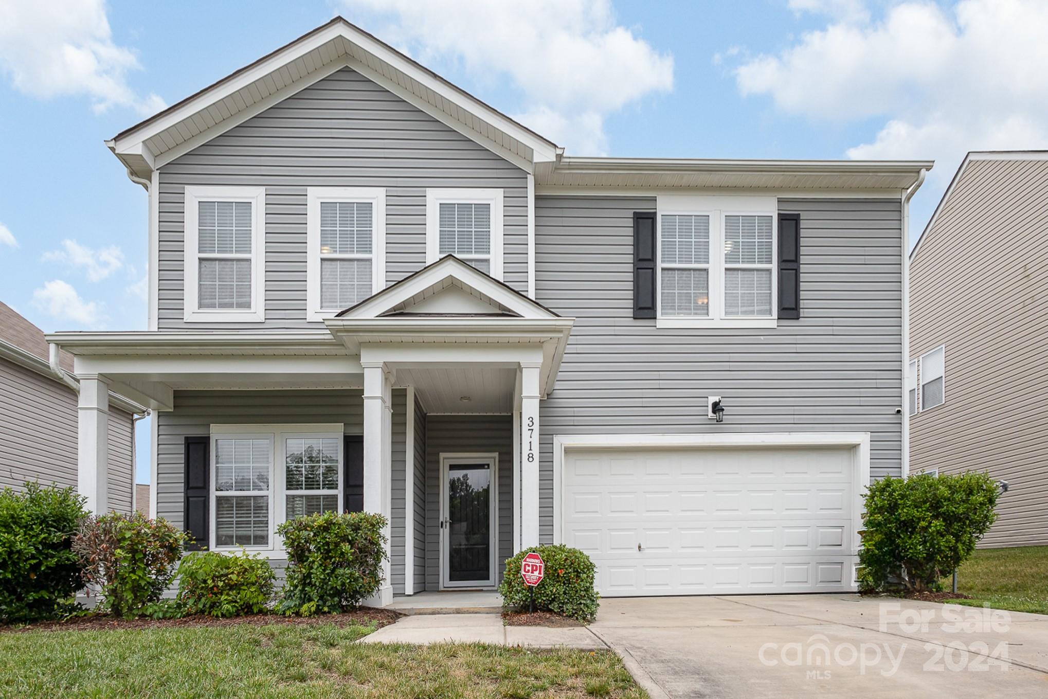 Gricklade Dr, Charlotte, NC 28262