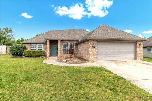 611 Jack Perry Dr, Centerton, AR, 72719-8925 | Card Image