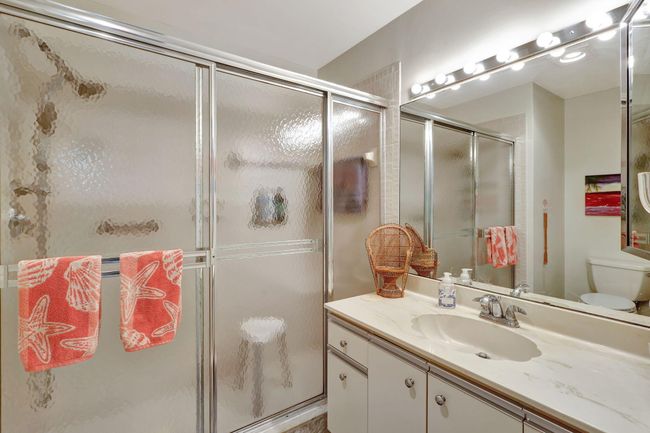 10088 Shadywood Pl, Condo with 2 bedrooms, 2 bathrooms and null parking in Boynton Beach FL | Image 18
