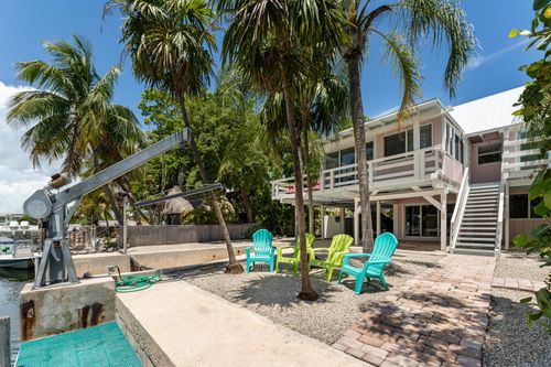 251 Pueblo St, Tavernier, FL, 33070-2126 | Card Image
