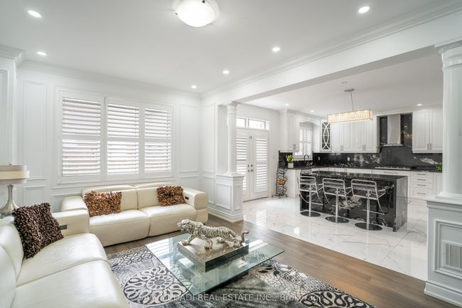 28 Clockwork Dr, House other with 7 bedrooms, 7 bathrooms and 2 parking in Brampton ON | Image 14