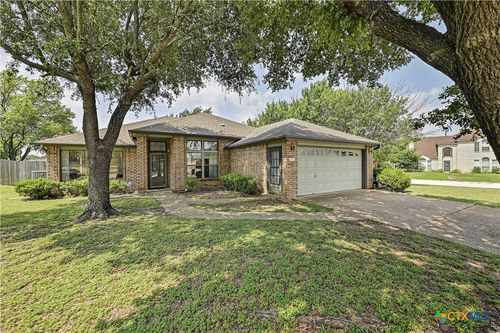 200 Shawnee Trl, Harker Heights, TX, 76548-2004 | Card Image