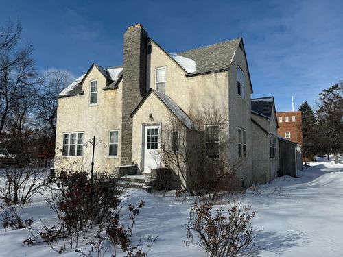 209 Park Ave W, Pine River, MN, 56474-4495 | Card Image