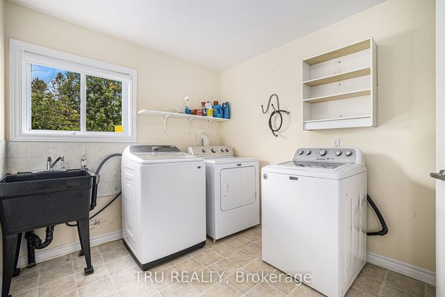1060 7 Th Line, House other with 5 bedrooms, 3 bathrooms and 10 parking in Carleton Place ON | Image 35