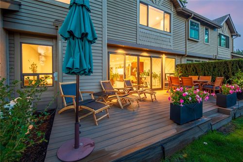 16957 65th Ln Ne, Kenmore, WA, 98028-3953 | Card Image