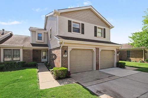 678 Summit Ridge Dr, Milford, MI, 48381-1680 | Card Image
