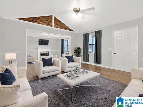 174 Shade Crest Dr, Eastaboga, AL, 36260-5209 | Card Image