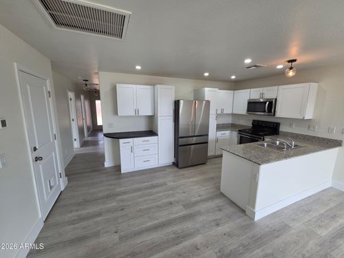 466 Brandeis Dr, Morristown, AZ, 85342-5413 | Card Image