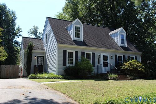 7131 Foxlair Dr, Mechanicsville, VA, 23111-5654 | Card Image