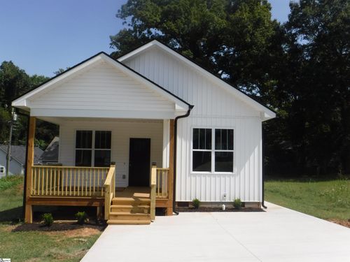 504 Greenlea St, spartanburg, SC, 29306-4751 | Card Image