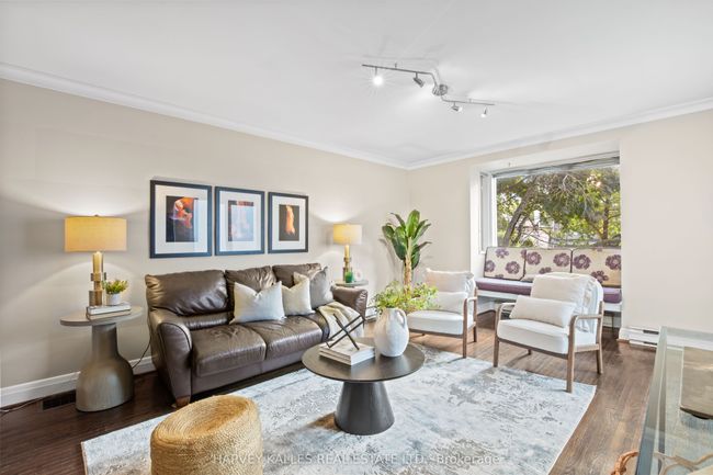 14 Lawnhurst Blvd, House other with 5 bedrooms, 3 bathrooms and 2 parking in Toronto ON | Image 8