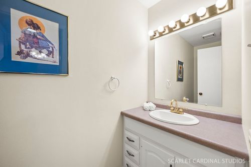 231 Hedgerow Dr, Bloomingdale, IL, 60108-1703 | Card Image