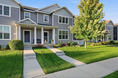 1082 Okeeffe Ave, Sun Prairie, WI, 53590-4237 | Card Image