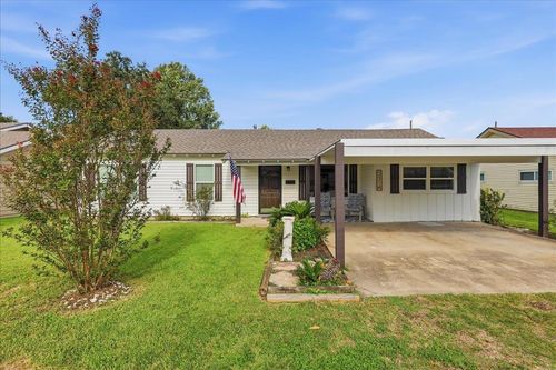 2314 3rd St, Port Neches, TX, 77651-3912 | Card Image