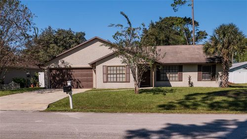151 Bressler Ln, Palm Coast, FL, 32137-3625 | Card Image