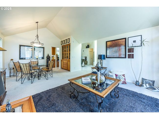 1705 River Pointe Loop, House other with 4 bedrooms, 2 bathrooms and 2 parking in Eugene OR | Image 7