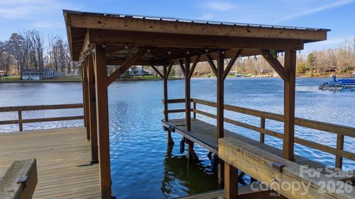 3920 Old Mountain Rd, Lexington, NC, 27292-8716 | Card Image