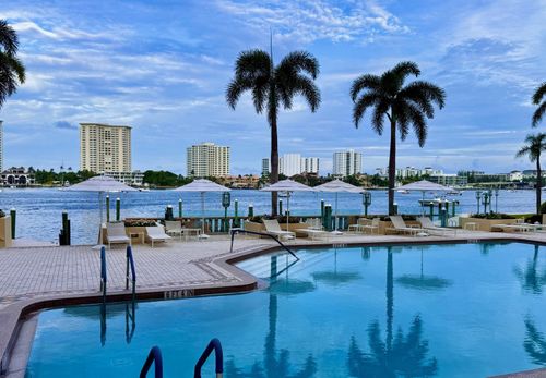 5180-300 Se 5th Ave, Boca Raton, FL, 33432-5058 | Card Image