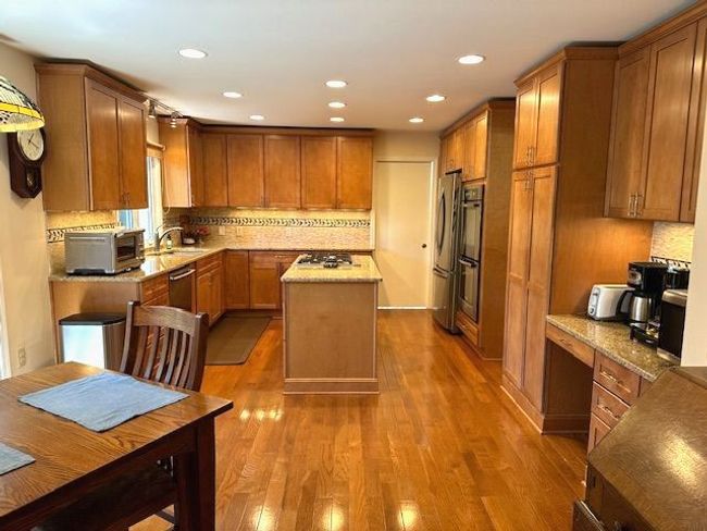 Kitchen | Image 7