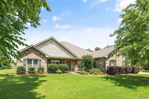 105 Cherrywood Dr, Madison, AL, 35756-3969 | Card Image