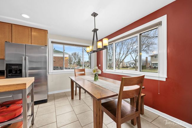 1926 Belleview Ave, House other with 3 bedrooms, 2 bathrooms and 2 parking in Westchester IL | Image 6