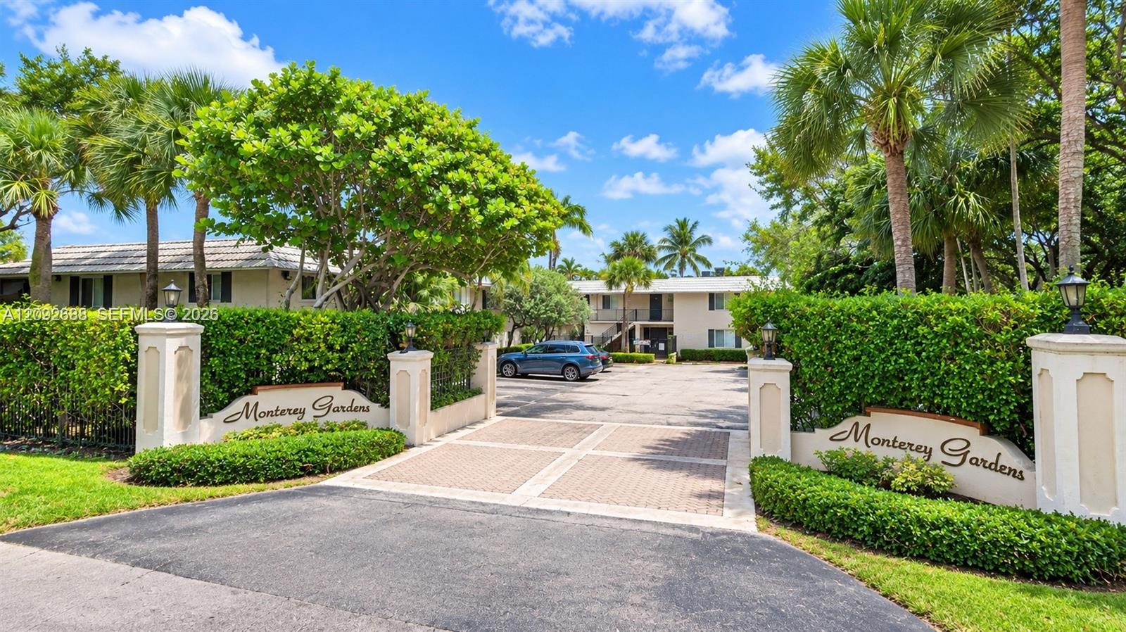 Residential Lease in Pinecrest