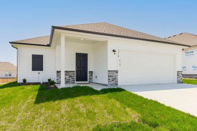 7703 Nw 123rd Court, House other with 3 bedrooms, 2 bathrooms and null parking in Kansas City MO | Image 1