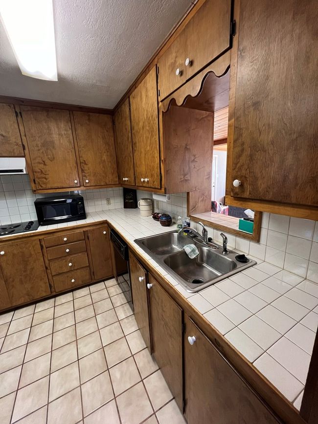 300 N State St, House other with 3 bedrooms, 2 bathrooms and 2 parking in Fort Davis TX | Image 21