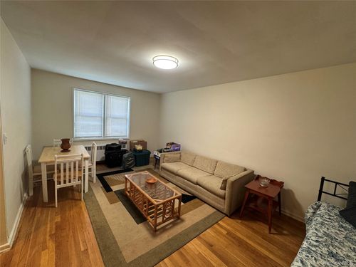 apt-d4-145 Smith St, Freeport, NY, 11520-4429 | Card Image