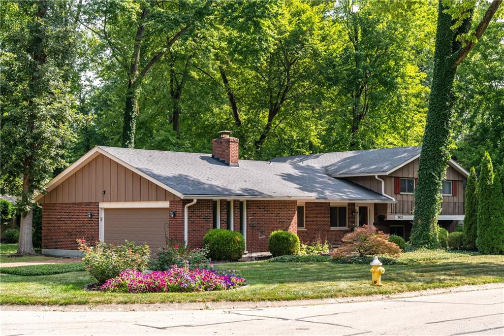 Westlawn Dr, Dayton, OH 45440