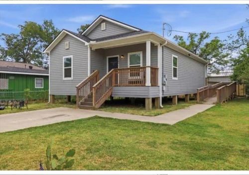 2495 Wilson St, Beaumont, TX, 77703-2231 | Card Image
