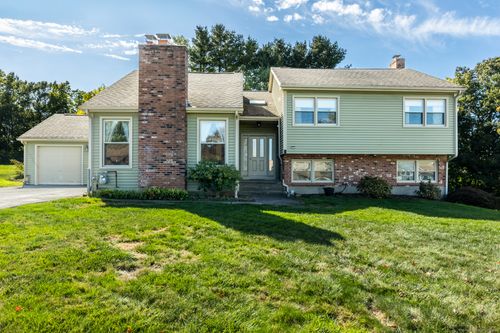 4 Holly Hills Dr, Cromwell, CT, 06416-1962 | Card Image