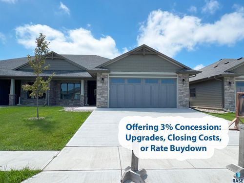 7101 E Copper Stone Cir, Sioux Falls, SD, 57101 | Card Image