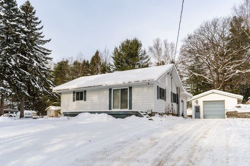 64 Spruce Dr, Port Sydney, ON, P0B1L0 | Card Image