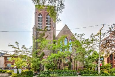 10 - 40 Westmoreland Ave, Condo with 2 bedrooms, 3 bathrooms and 1 parking in Toronto ON | Image 2